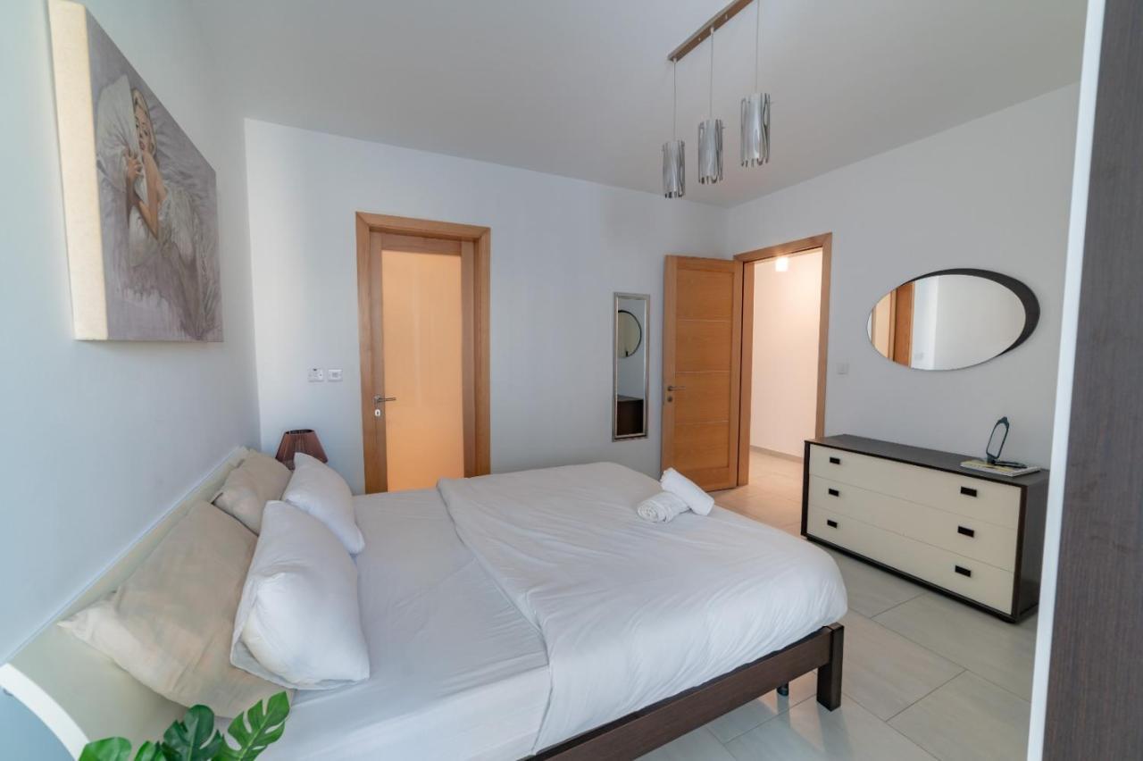 Metrostays Apartament St Julian Malta Saint Julian's エクステリア 写真
