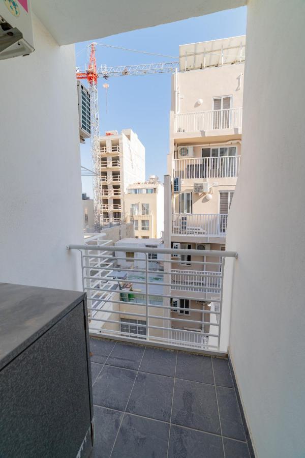 Metrostays Apartament St Julian Malta Saint Julian's エクステリア 写真